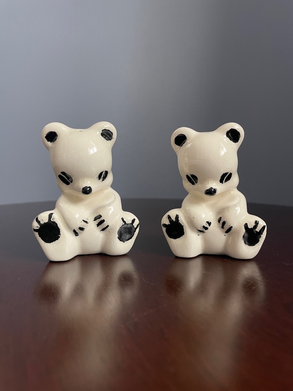 Adorable Vintage Ceramic Bear Salt & Pepper Set